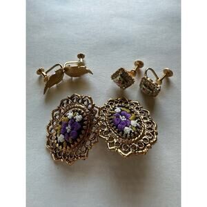 Vintage HOBE Set Needlework Needlepoint Purple White Green CLIP ON Earrings